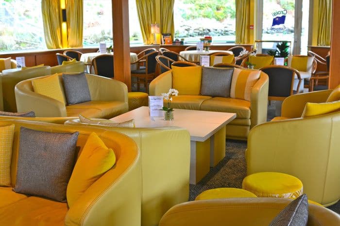 CroisiEurope MS Vasco de Gama Interior Lounge Bar 8.jpg